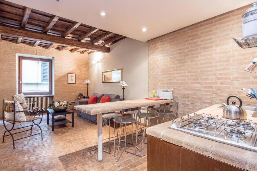 Enchanting Two Bedroom Navona ローマ エクステリア 写真